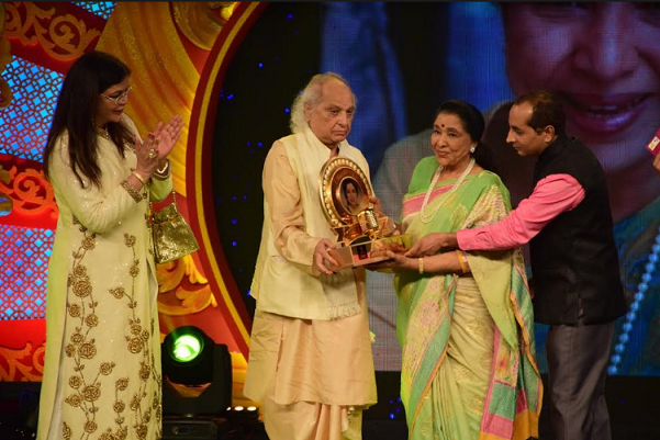 Zee Classic pays tribute to Asha Bhosle on her 83rd Birthday