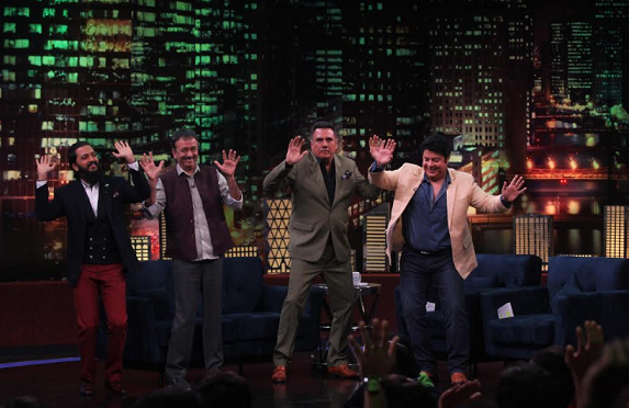 Boman Irani and Raju Hirani on ZEE TVs Yaaron Ki Baraat 4 Boman Irani and Raju Hirani on ZEE TVs Yaaron Ki Baraat