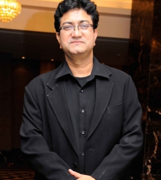 Prasoon Joshi to chair PromaxBDA Awards 2017 in India