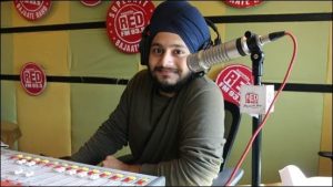 93.5 Red FM’s RJ Karam replaces RJ Abhilash on the ‘Kaanphaad’ show