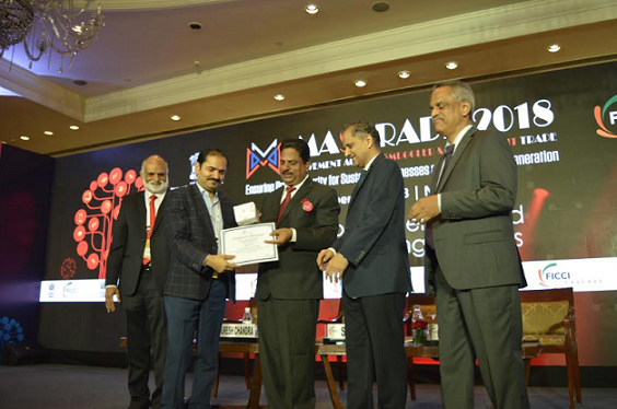 The CEO of gullybaba publication house was honoured with #BeAcascader Award in FICCI CASCADE's Annual Event 'MASCRADE 2018'