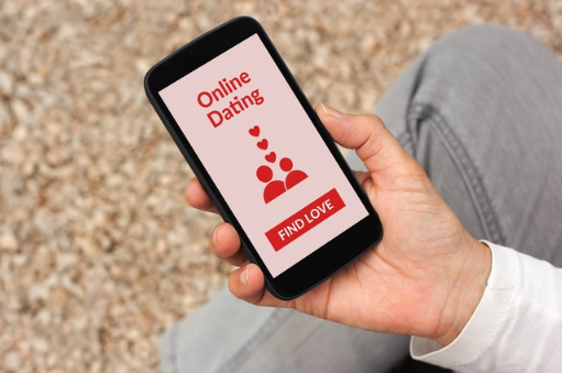 72% people celebrating Valentine’s Day are happy turning to dating apps for love