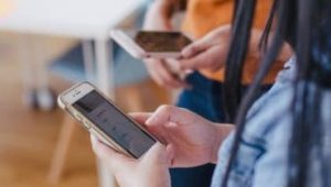 Consumers will spend 800 hours using mobile internet devices this year