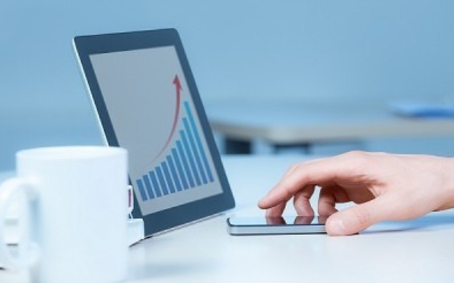 The Power of Daily Brand Tracking 2 The Power of Daily Brand Tracking