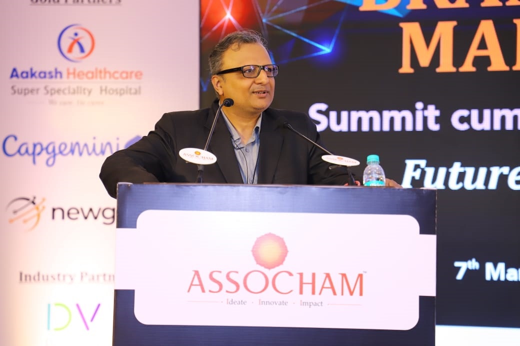 Navigating Trust Challenges in the Age of AI and Deepfake Technology